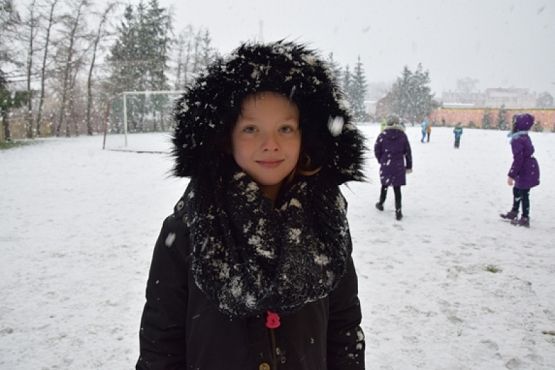  Grafika #4: ZABAWY NA ŚNIEGU grafika