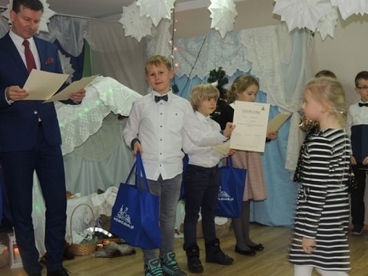  Grafika #6: NAGRODY W XV MIEJSKIM KONKURSIE KOLĘD I PASTORAŁEK grafika