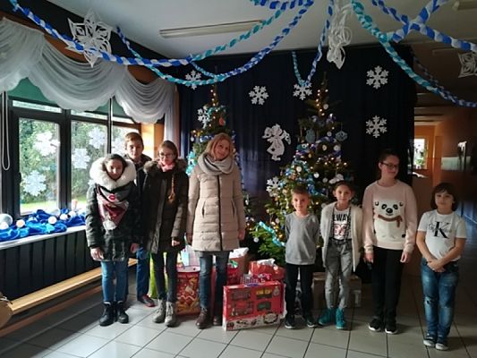  Grafika #0: ŚWIĄTECZNA PACZKA grafika