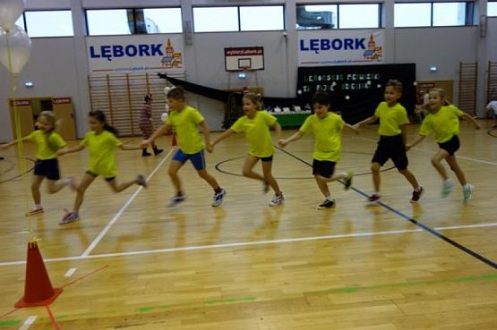  Grafika #5: LĘBORSKIE PIERWSZAKI TO FAJNE DZIECIAKI grafika