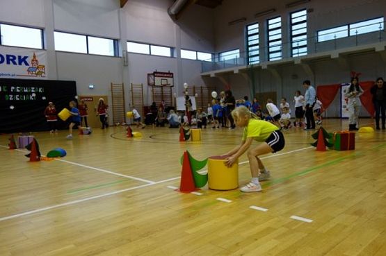  Grafika #9: LĘBORSKIE PIERWSZAKI TO FAJNE DZIECIAKI grafika