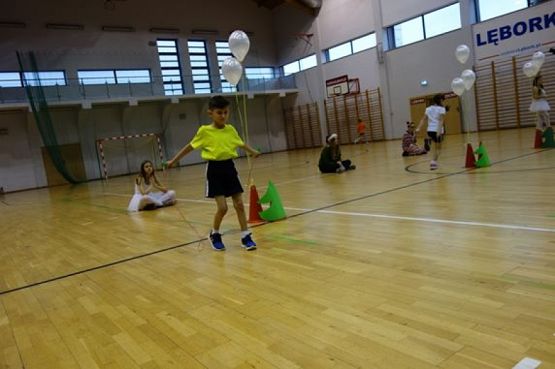  Grafika #12: LĘBORSKIE PIERWSZAKI TO FAJNE DZIECIAKI grafika