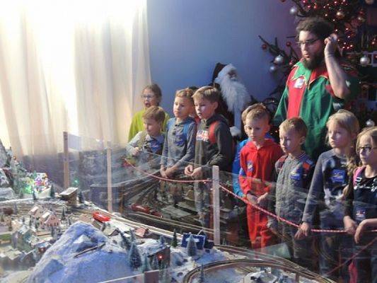  Grafika #7: PRZYSTANEK ŚWIĘTEGO MIKOŁAJA grafika