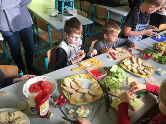  Grafika #3: ZABAWA ANDRZEJKOWA grafika