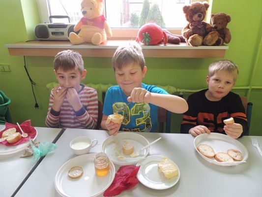  Grafika #3: DZIEŃ PLUSZOWEGO MISIA grafika