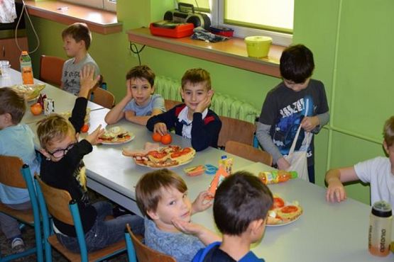  Grafika #9: ŚNIADANIE DAJE MOC grafika