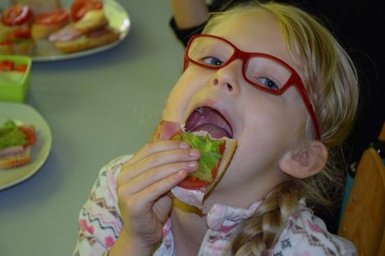  Grafika #13: ŚNIADANIE DAJE MOC grafika