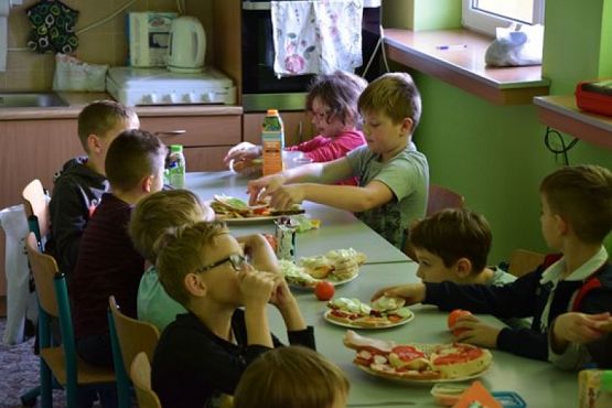  Grafika #17: ŚNIADANIE DAJE MOC grafika