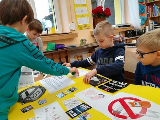  Grafika #13: NIE PAL PRZY MNIE PROSZĘ grafika