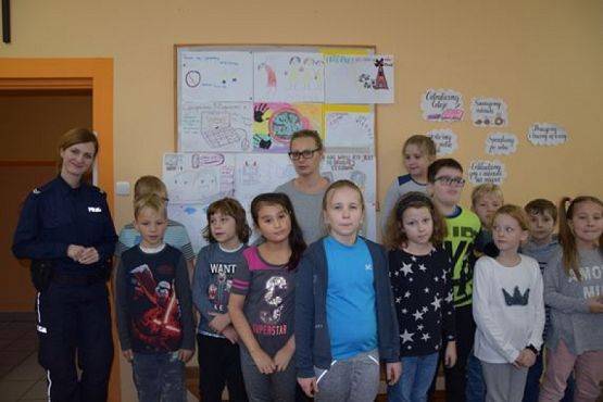  Grafika #0: SPOTKANIE Z POLICJANTKĄ grafika