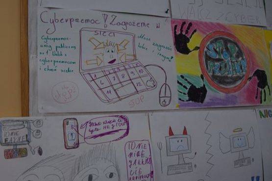  Grafika #3: SPOTKANIE Z POLICJANTKĄ grafika