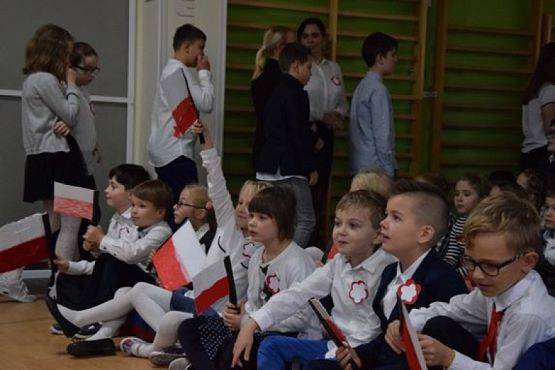  Grafika #0: OBCHODY DNIA NIEPODLEGŁOŚCI grafika