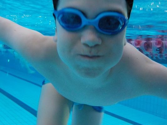  Grafika #25: ZAJĘCIA BASENOWE grafika