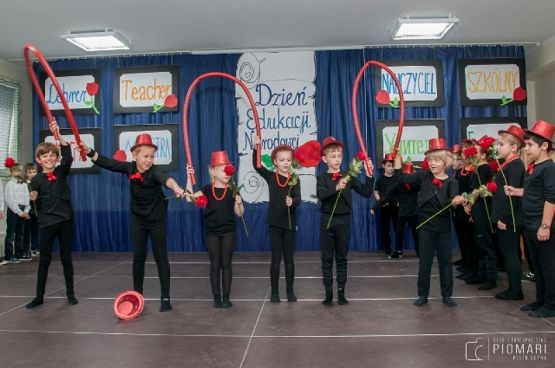  Grafika #0: DZIEŃ EDUKACJI NARODOWEJ grafika