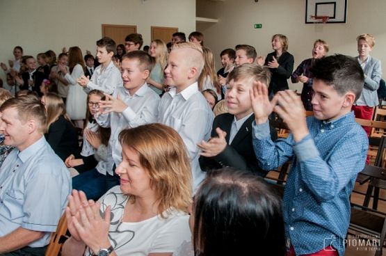  Grafika #17: DZIEŃ EDUKACJI NARODOWEJ grafika