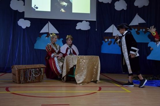  Grafika #8: DZIEŃ PATRONA - COLUMBUS DAY grafika