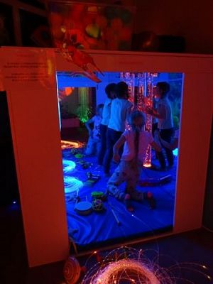  Grafika #7: DOŚWIADCZANIE ŚWIATA grafika