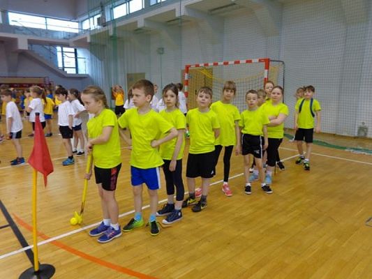  Grafika #1: MIEJSKIE ZAWODY SPORTOWE DLA SZKÓŁ PODSTAWOWYCH KLAS II i III Baw się razem z nami grafika