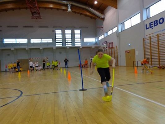  Grafika #0: MIEJSKIE ZAWODY SPORTOWE DLA SZKÓŁ PODSTAWOWYCH KLAS II i III Baw się razem z nami grafika