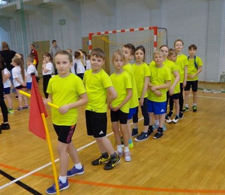  Grafika #6: MIEJSKIE ZAWODY SPORTOWE DLA SZKÓŁ PODSTAWOWYCH KLAS II i III Baw się razem z nami grafika