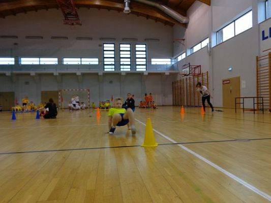  Grafika #11: MIEJSKIE ZAWODY SPORTOWE DLA SZKÓŁ PODSTAWOWYCH KLAS II i III Baw się razem z nami grafika