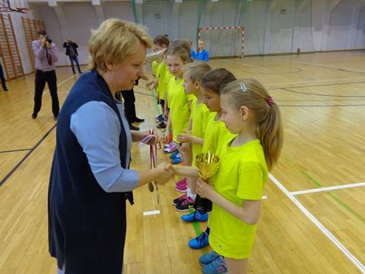  Grafika #22: MIEJSKIE ZAWODY SPORTOWE DLA SZKÓŁ PODSTAWOWYCH KLAS II i III Baw się razem z nami grafika