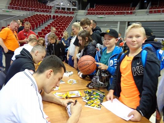  Grafika #13: FINAŁ "SZKOLNEGO BASKETU" grafika