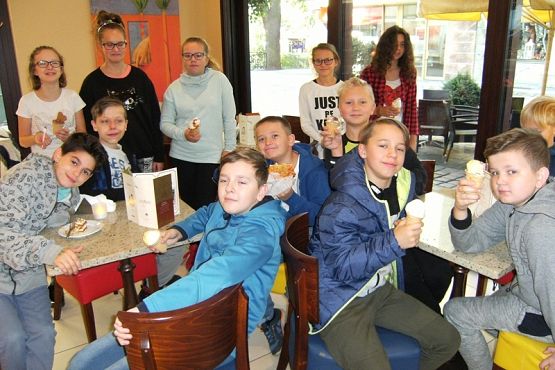  Grafika #0: DZIEŃ CHŁOPAKA grafika