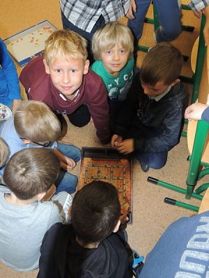  Grafika #5: DZIEŃ CHŁOPAKA grafika