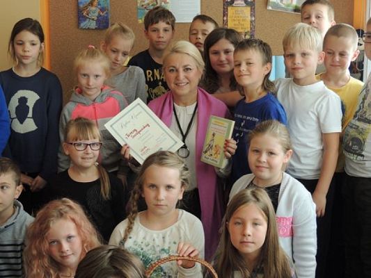  Grafika #8: SZKOLNA EDYCJA OGÓLNOPOLSKIEJ AKCJI SPOŁECZNEJ ,,CAŁA POLSKA CZYTA DZIECIOM grafika