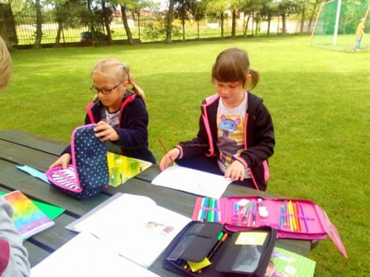  Grafika #3: Zajęcia świetlicowe grafika