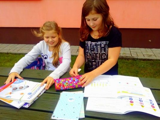  Grafika #4: Zajęcia świetlicowe grafika