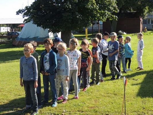  Grafika #4: ,,Integracja Ty i Ja czyli wycieczka klas I i II do Runowa grafika