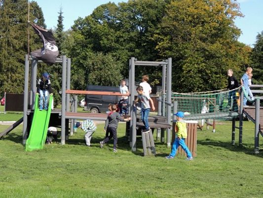  Grafika #16: ,,Integracja Ty i Ja czyli wycieczka klas I i II do Runowa grafika