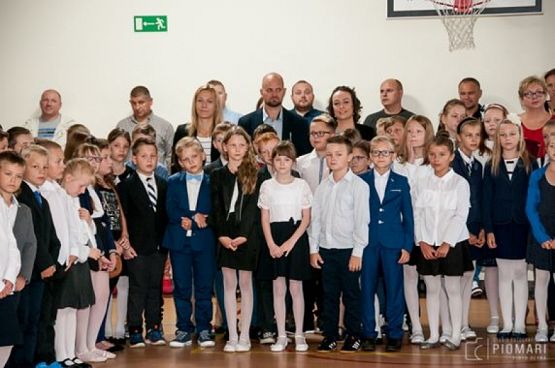  Grafika #5: Rozpoczęcie Roku Szkolnego grafika