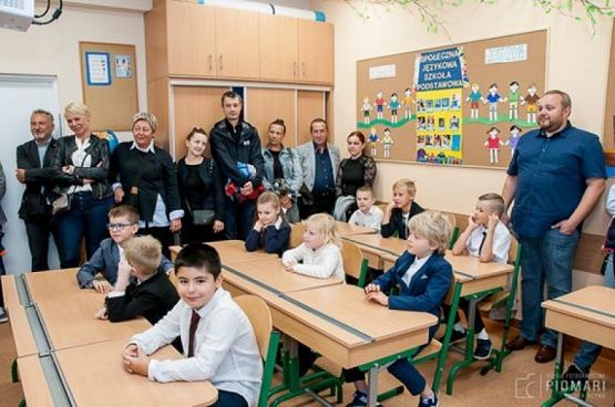  Grafika #8: Rozpoczęcie Roku Szkolnego grafika