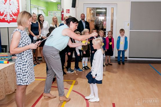  Grafika #6: Pasowanie na ucznia Społecznej Językowej Szkoły Podstawowej grafika