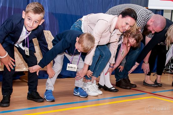  Grafika #13: Pasowanie na ucznia Społecznej Językowej Szkoły Podstawowej grafika