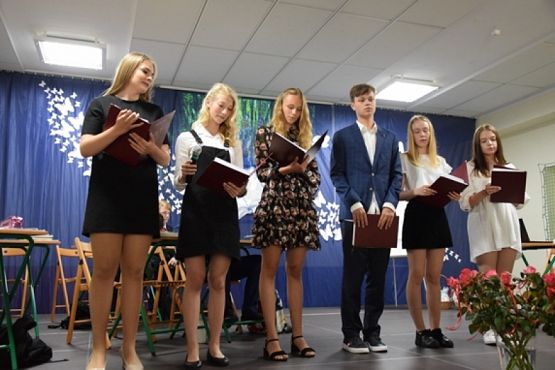 Grafika #0: Uroczyste zakończenie roku szkolnego 2018/2019 grafika