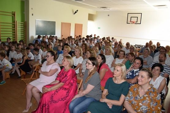 Grafika #32: Uroczyste zakończenie roku szkolnego 2018/2019 grafika