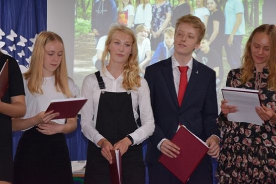 Grafika #50: Uroczyste zakończenie roku szkolnego 2018/2019 grafika