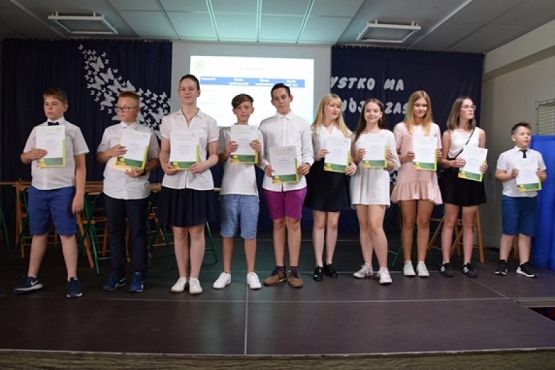 Grafika #60: Uroczyste zakończenie roku szkolnego 2018/2019 grafika