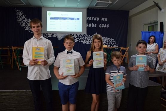 Grafika #62: Uroczyste zakończenie roku szkolnego 2018/2019 grafika