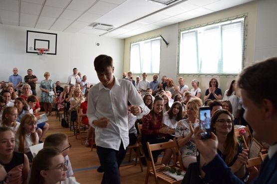 Grafika #66: Uroczyste zakończenie roku szkolnego 2018/2019 grafika