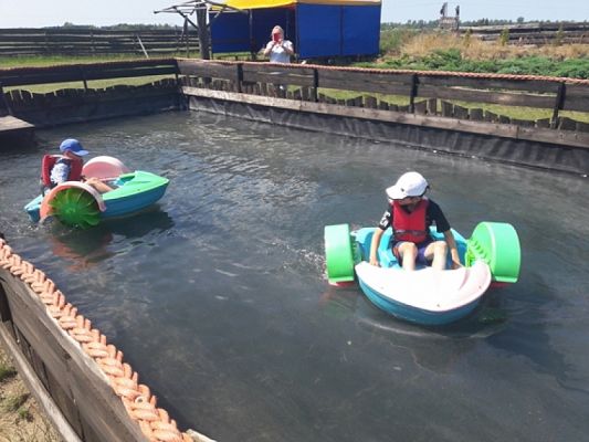  Grafika #8: ,,Mali Komandosi" w Grąbkowie grafika