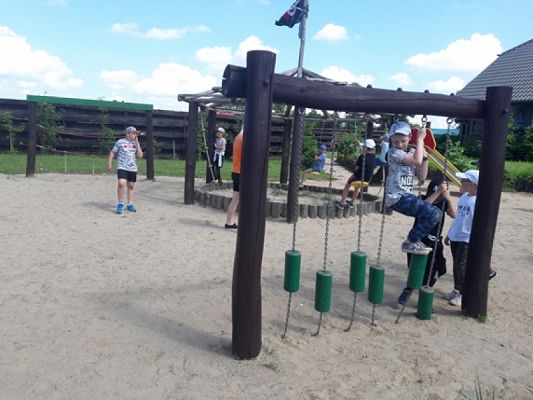  Grafika #13: ,,Mali Komandosi" w Grąbkowie grafika