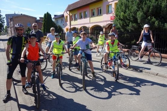  Grafika #1: WYJAZD ROWEROWY KLASY IV B grafika