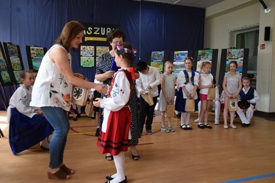  Grafika #9: GALA FINAŁOWA VII Powiatowego Konkursu Plastycznego ,,Kaszuby jak malowane grafika