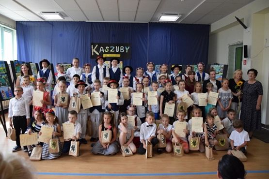  Grafika #18: GALA FINAŁOWA VII Powiatowego Konkursu Plastycznego ,,Kaszuby jak malowane grafika