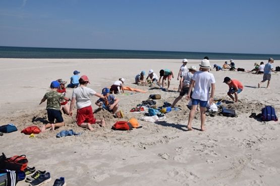  Grafika #18: DZIEŃ DZIECKA W SŁAJSZEWIE grafika